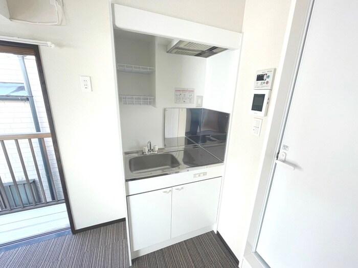 キッチン ウッディコーポ東六月町