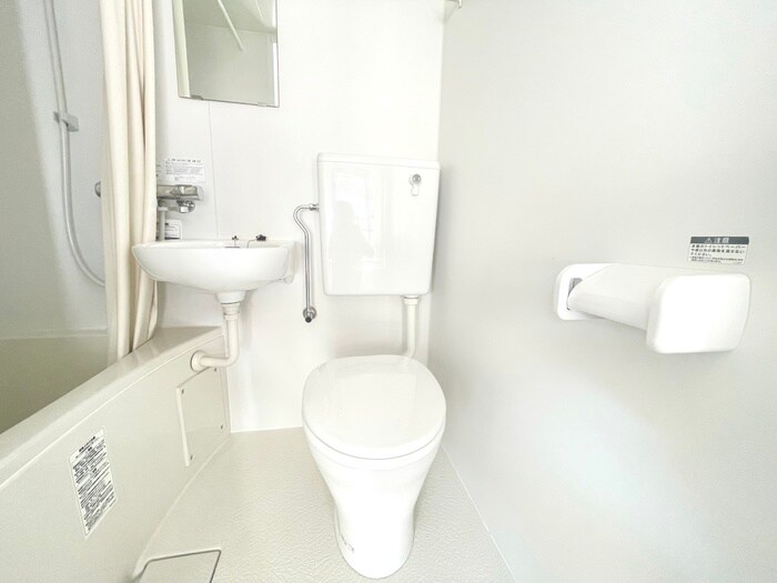 トイレ ウッディコーポ東六月町