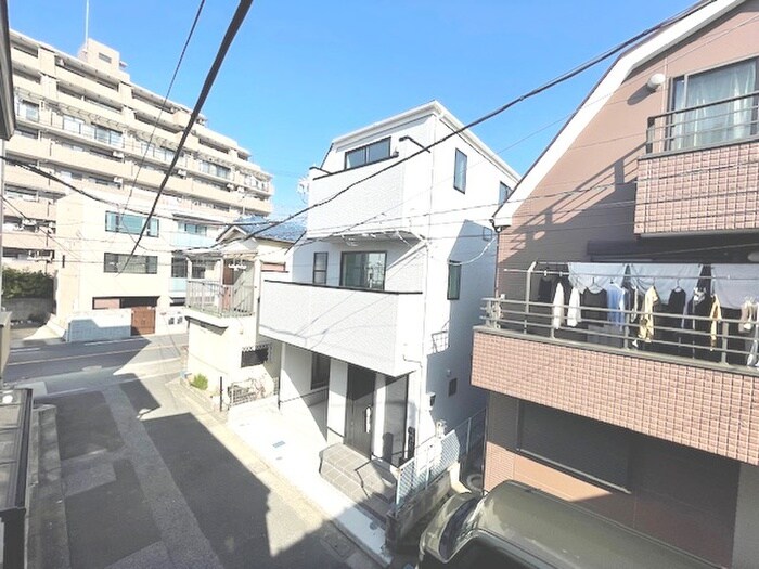 室内からの展望 ウッディコーポ東六月町