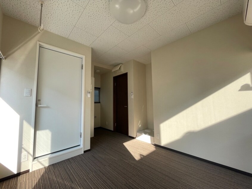 居室 ウッディコーポ東六月町