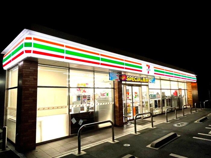 セブンイレブン(コンビニ)まで280m ウッディコーポ東六月町