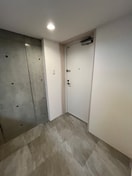 玄関 BRICK RESIDENCE 目黒本町