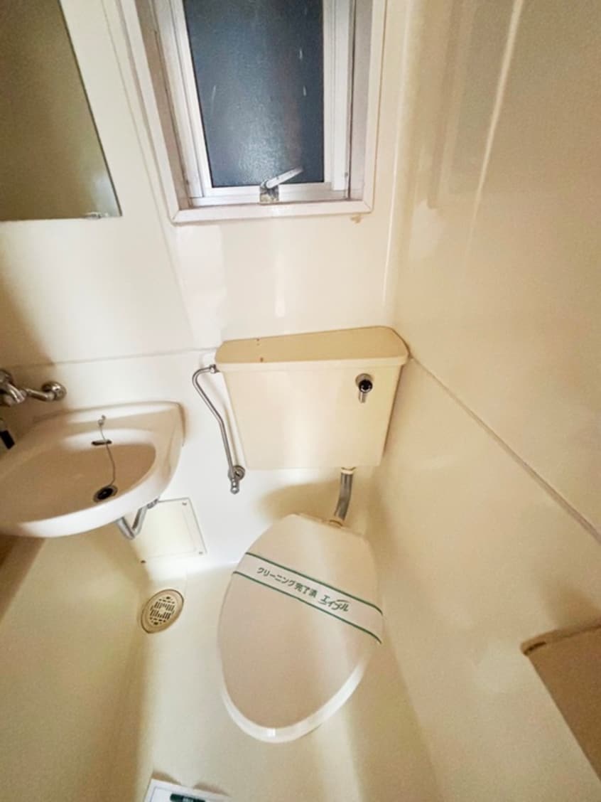 トイレ アパートメント435