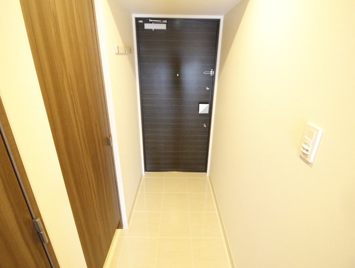 玄関 ONE ROOF RESIDENCE KIBA WEST