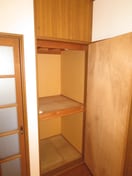 収納 オレンジコート