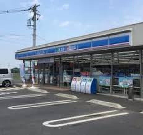 ローソン川越今福店(コンビニ)まで750m メゾンひらの台２