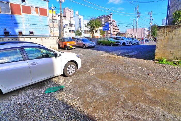 駐車場 コーポフローラ