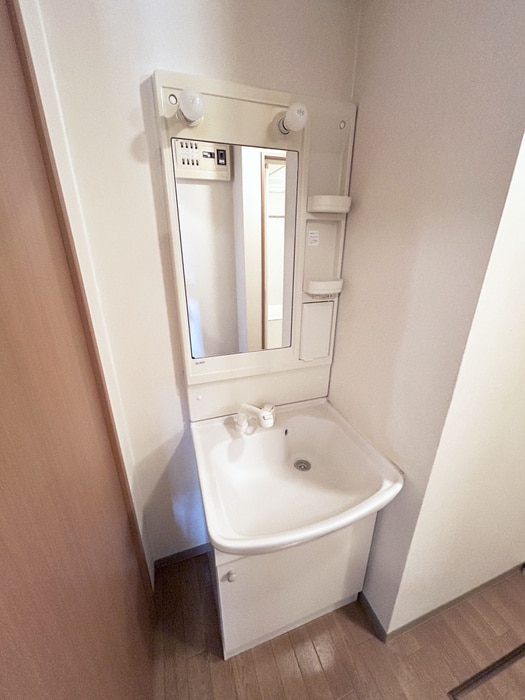 洗面 ヒナタ・グレイスガ－デン