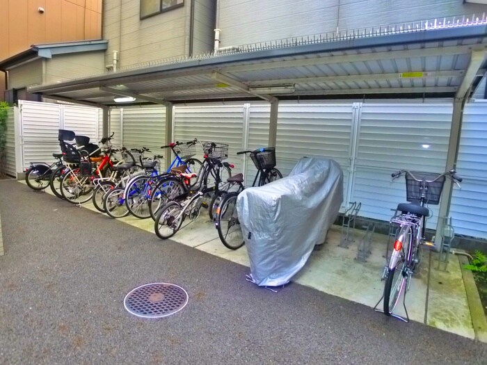 駐輪場 アヴァンタージュ