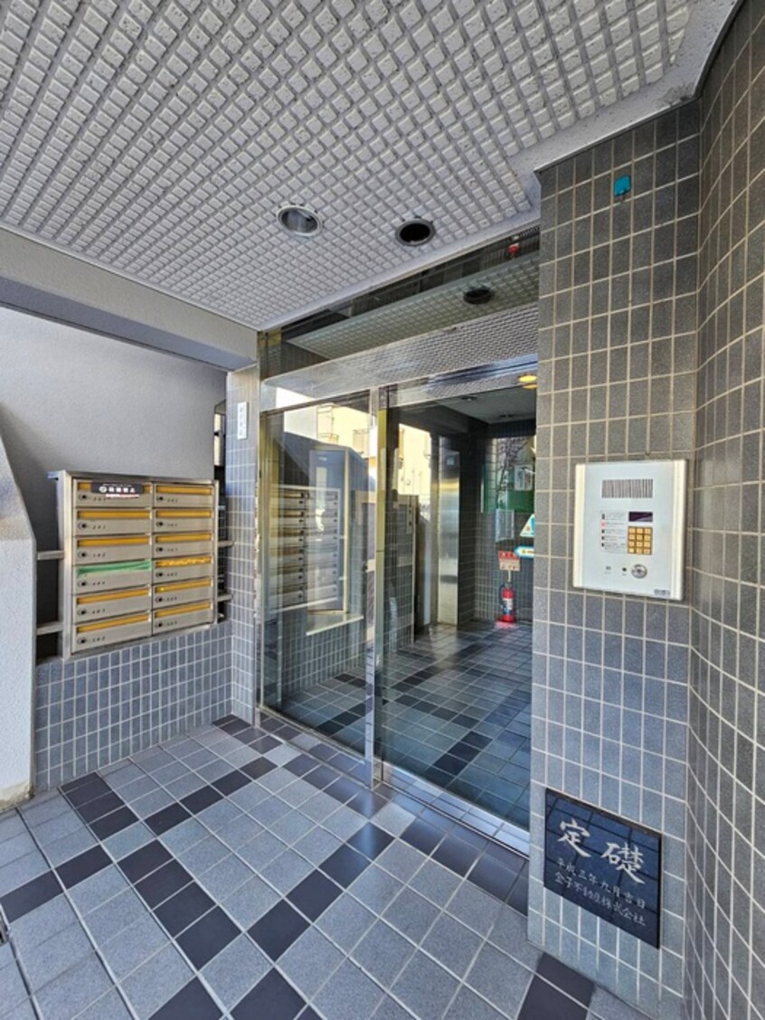 エントランス部分 ロアド－ル上石神井