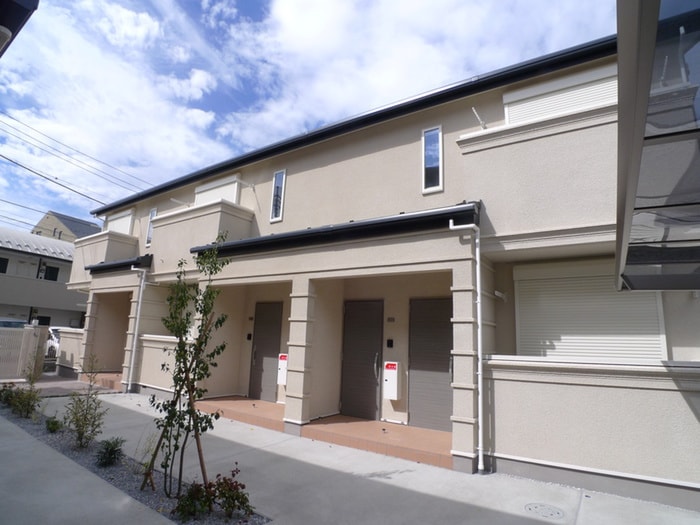 エントランス部分 デザインメゾン本町B