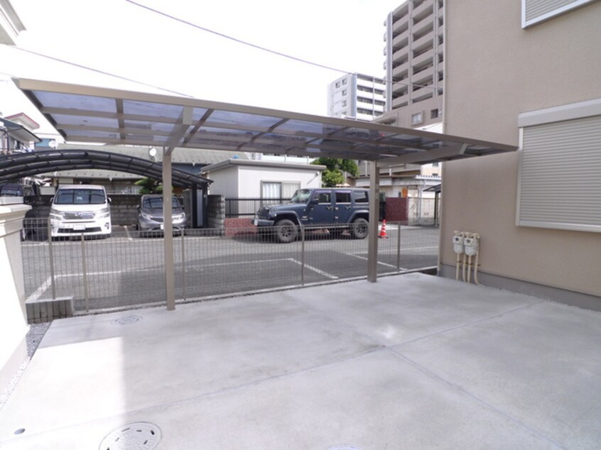 駐輪場 デザインメゾン本町B