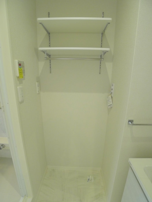 洗濯機置場 ＬＵＦＴ　ＧＡＲＤＥＮＳ