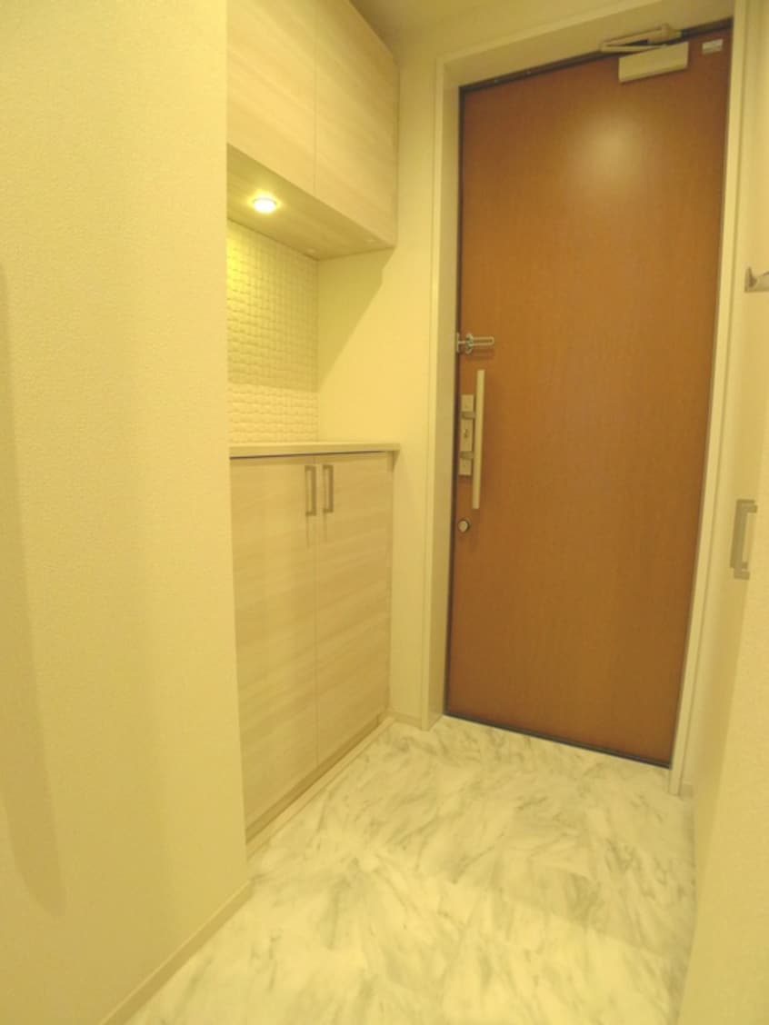 玄関 ＬＵＦＴ　ＧＡＲＤＥＮＳ