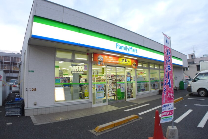 ファミリーマート(コンビニ)まで340m ラポ－ト梓