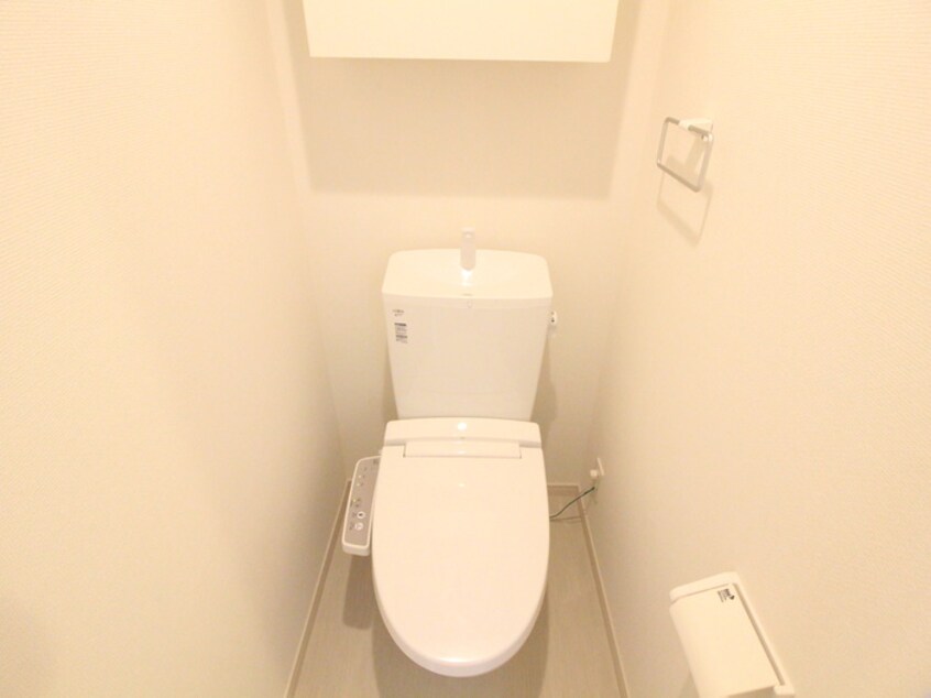 トイレ ﾘﾌﾞﾘ・ｼｬﾄｰ・ﾃﾞ・ｻﾞｰﾙⅦ