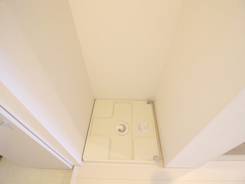 洗濯機置場 ﾘﾌﾞﾘ・ｼｬﾄｰ・ﾃﾞ・ｻﾞｰﾙⅦ