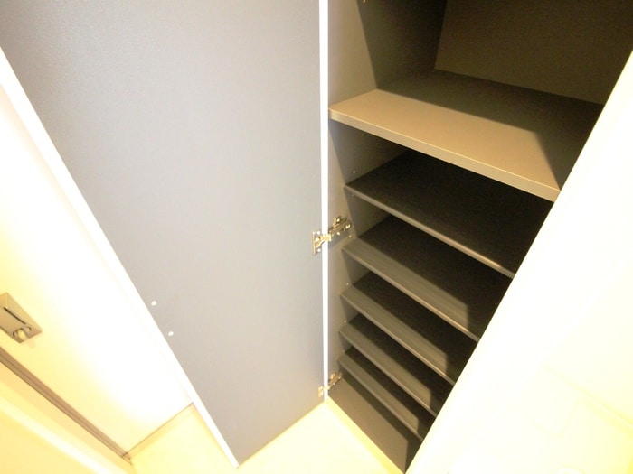 靴箱 ﾘﾌﾞﾘ・ｼｬﾄｰ・ﾃﾞ・ｻﾞｰﾙⅦ