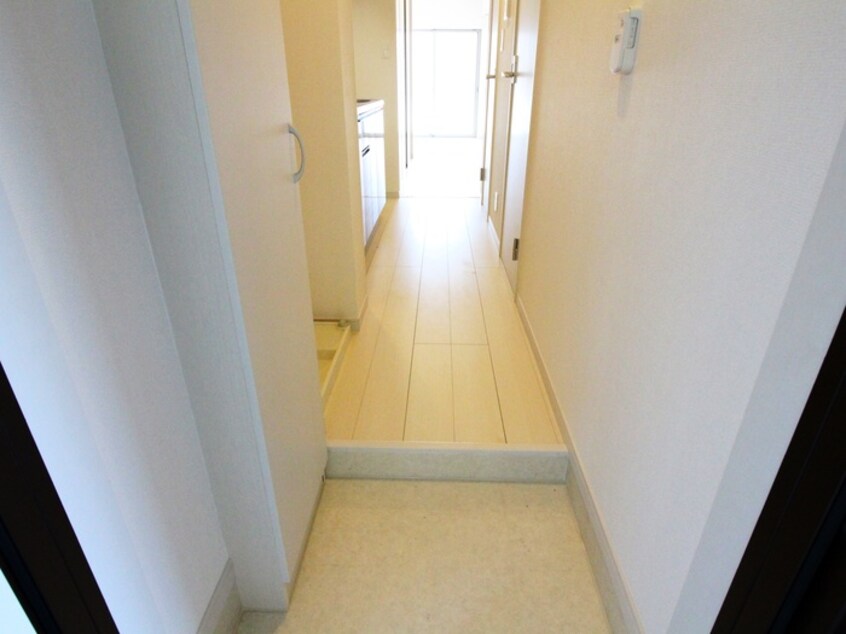 玄関 ﾘﾌﾞﾘ・ｼｬﾄｰ・ﾃﾞ・ｻﾞｰﾙⅦ