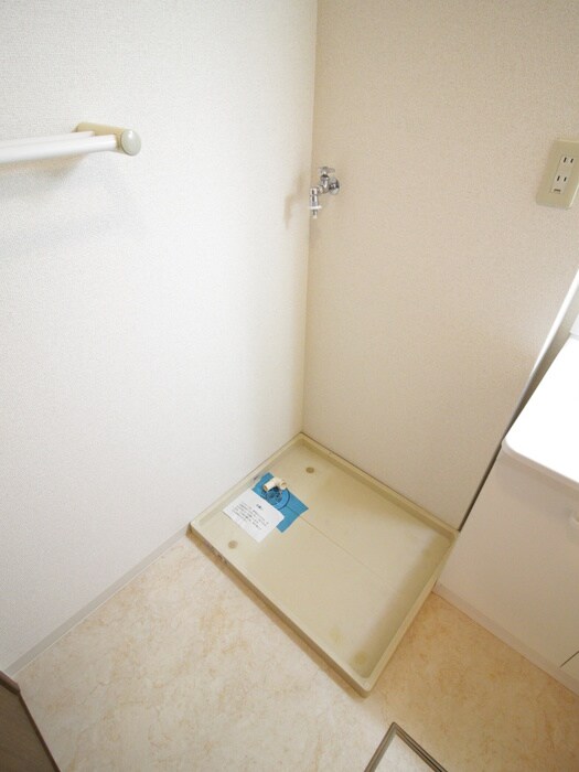 洗濯機置場 ラポール菅田