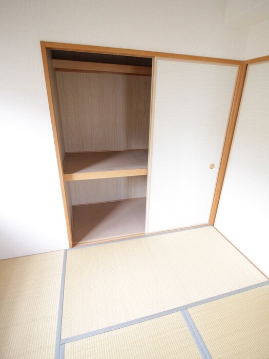 収納 ラポール菅田