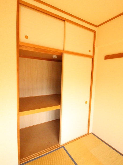 収納 ラポール菅田