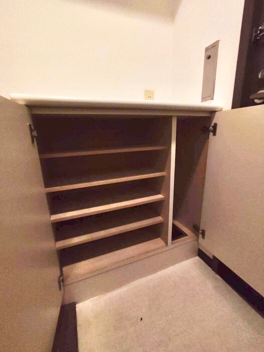 靴箱 コスモフォーラム多摩1号棟(111)