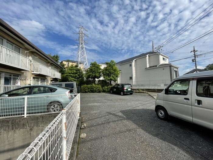 駐車場 シャトーハイツ