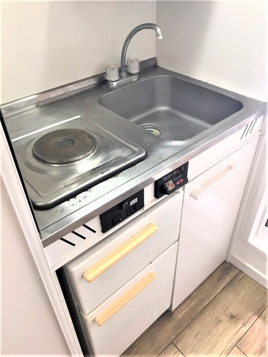 キッチン 仮）ジェスク