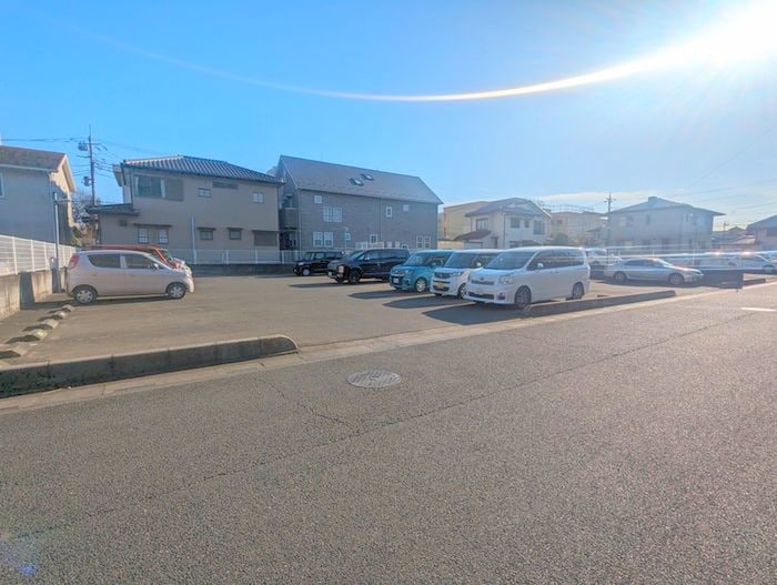駐車場 シャルマン２
