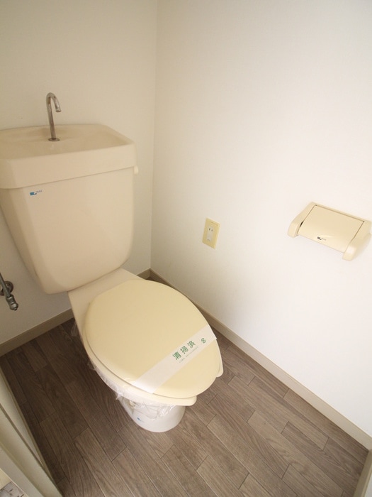 トイレ シャルマン２