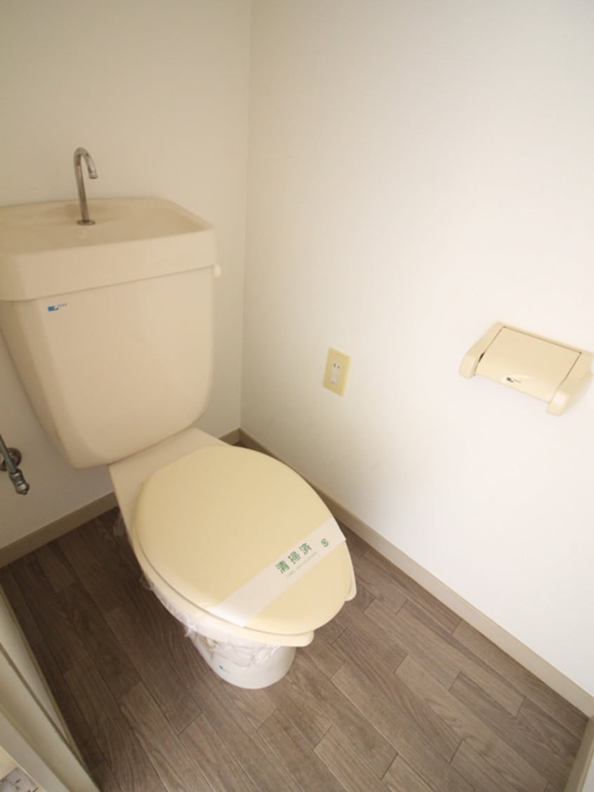 トイレ シャルマン２