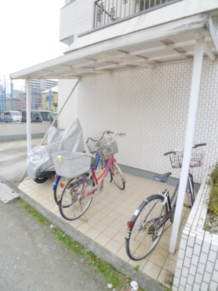 駐輪場 ドミール与野