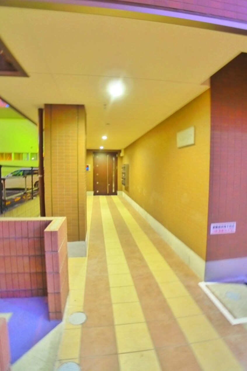 エントランス部分 クレスト・ソナ