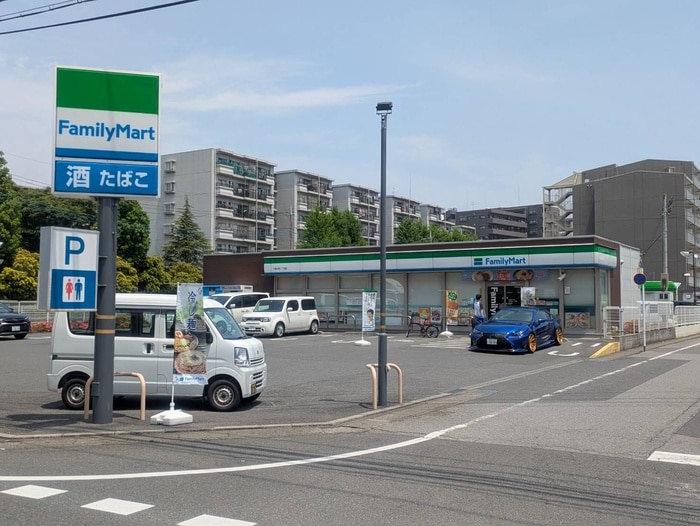 ファミリーマート(コンビニ)まで230m コンフォート千間台