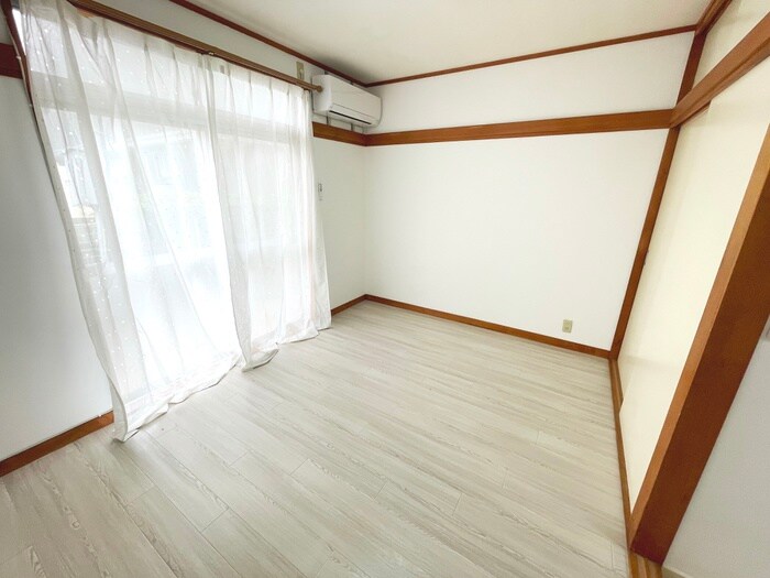 居室 ホワイトコ－トＫＡＹＡ