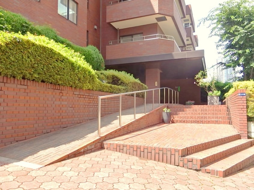 エントランス部分 パークサイド六本木（106）