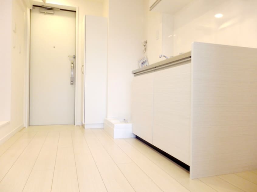 玄関 ホワイトヴィラ碑文谷