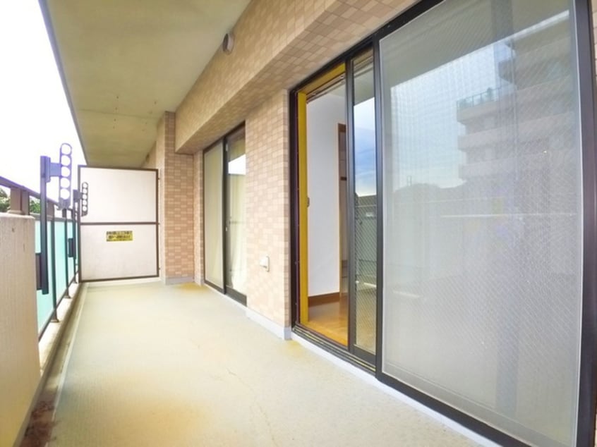 ベランダ・バルコニー サニーフォレスト藤原弐番館