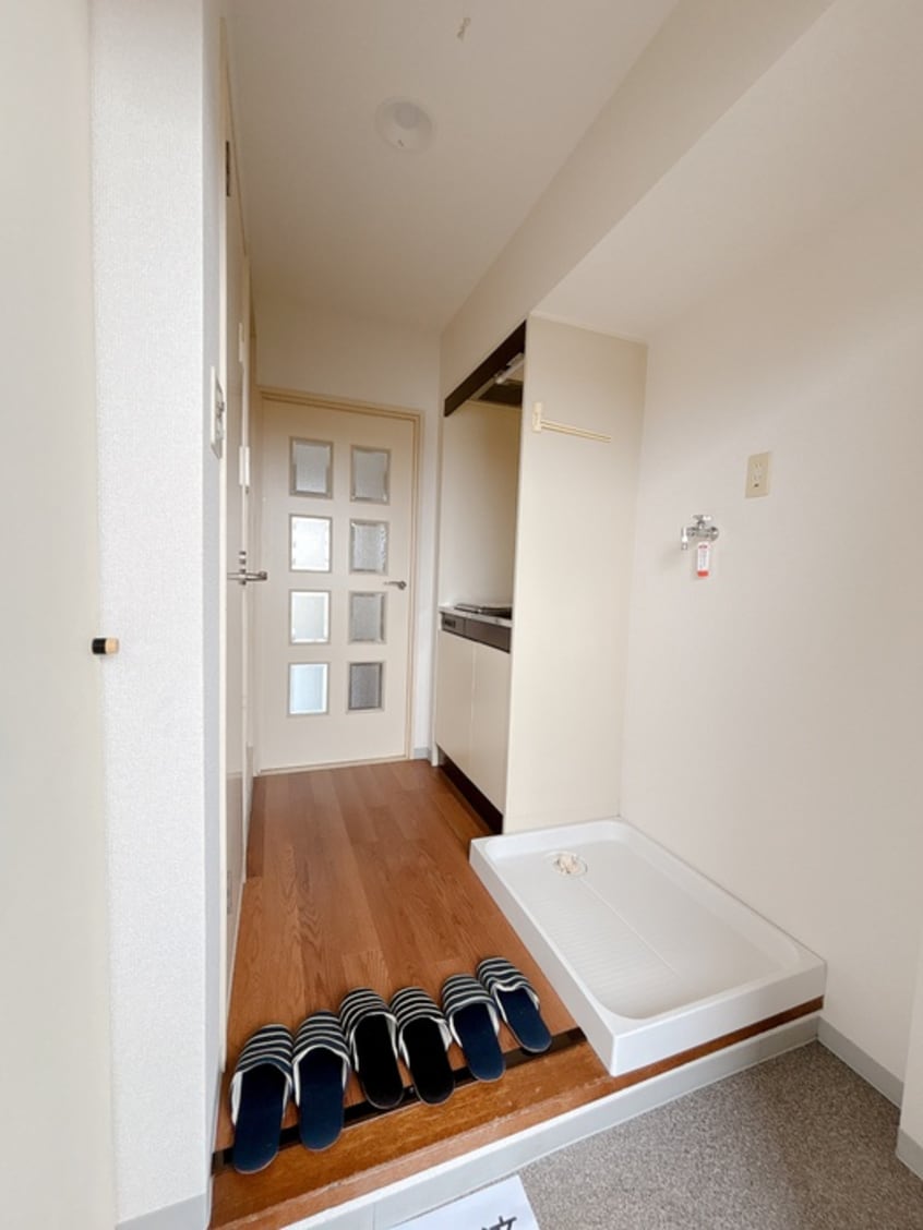 廊下 エミネンス聖蹟