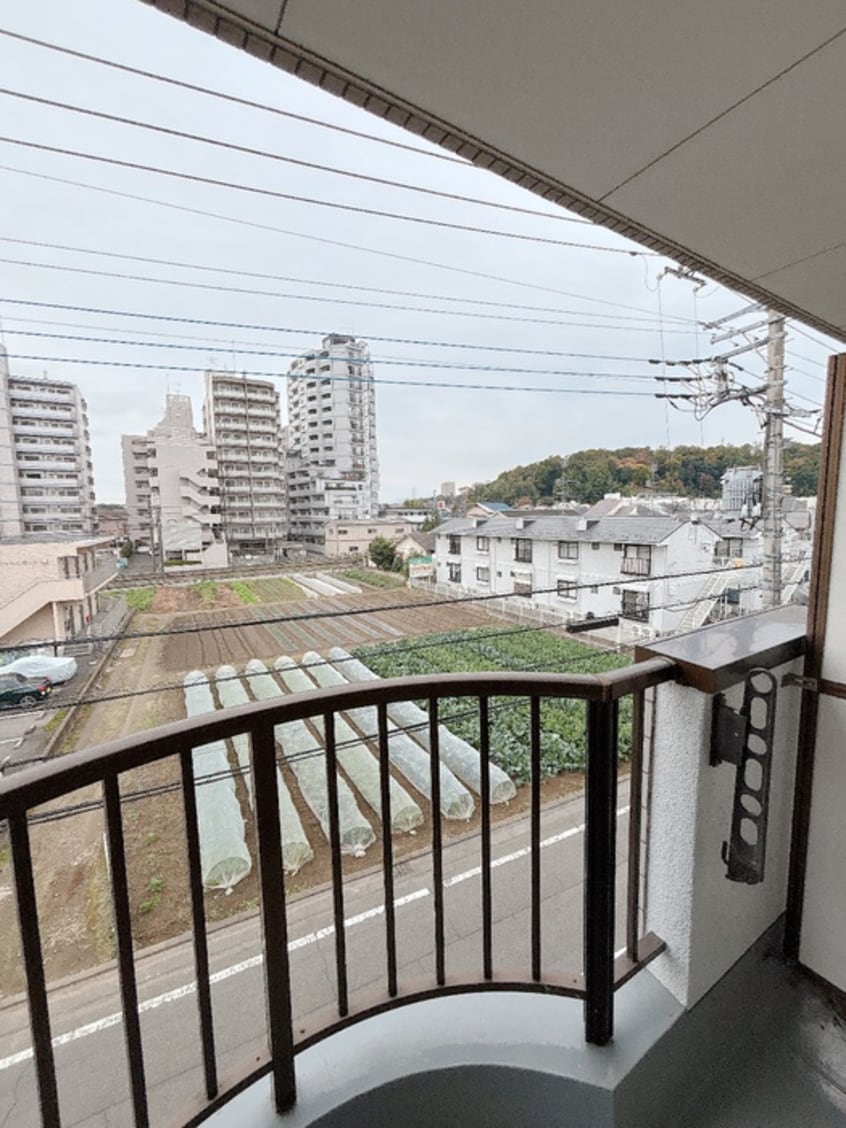 室内からの展望 エミネンス聖蹟