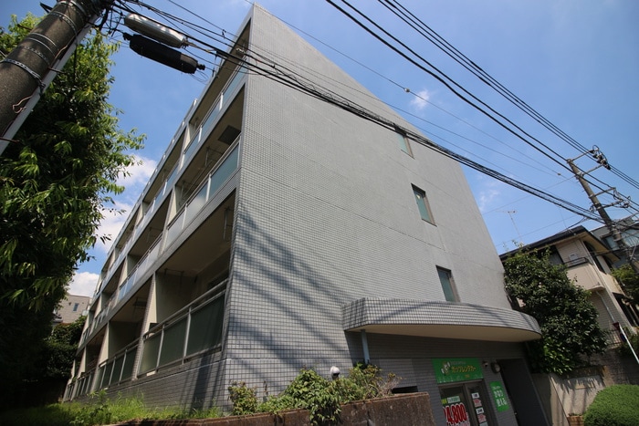 エントランス部分 エザンス