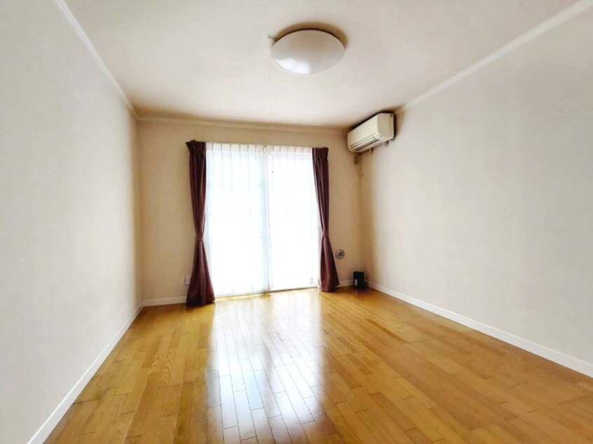 居室 石黒レジデンス