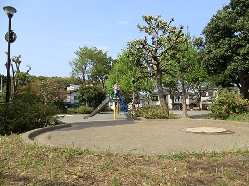 下永谷八木中央公園(公園)まで65m 石黒レジデンス