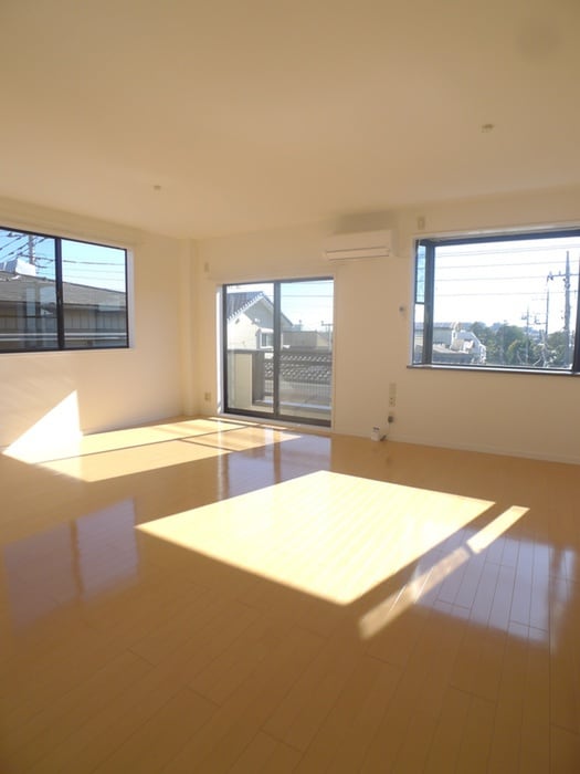 居室 ＰＩＮＥ  ＭＡＮＳＩ０Ｎ