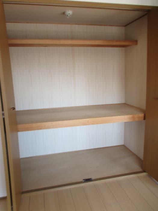 収納 アンソレイエ　アオキ