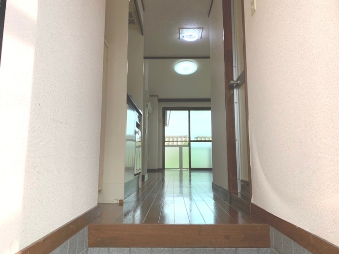 廊下 ホワイトシャイン(3F)