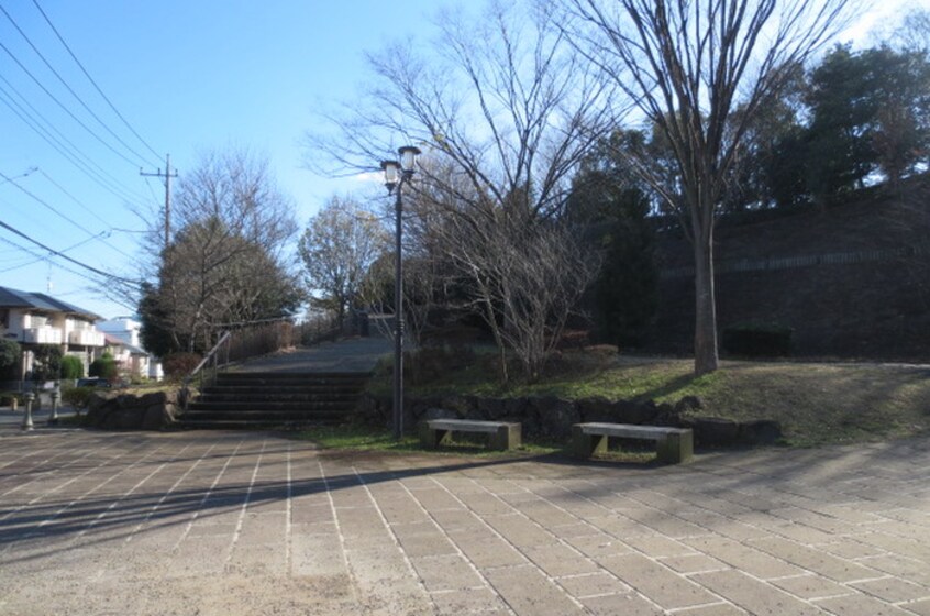 牛久保公園(公園)まで332m グランパルクＤ