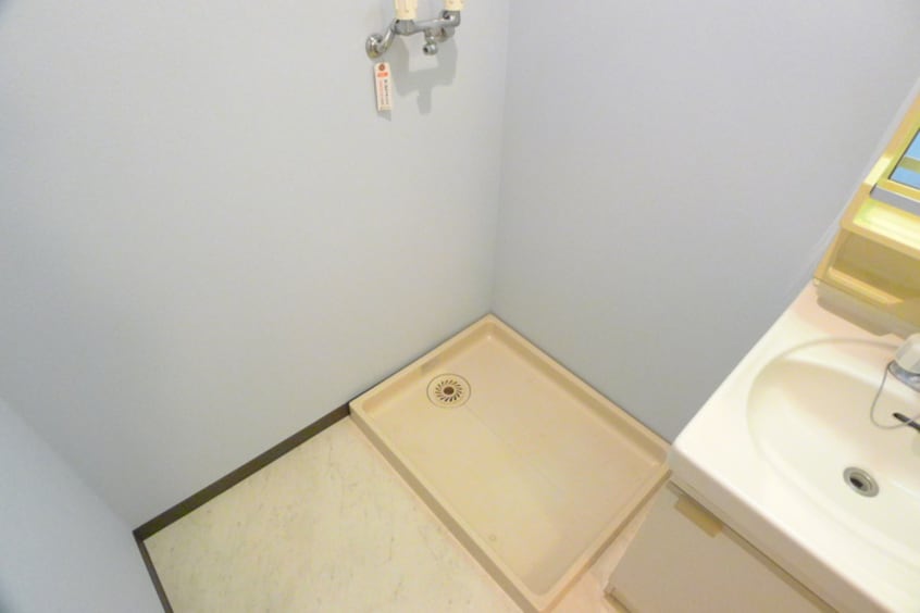 洗濯機置場 ＣＨＥＲＲＹ　ＰＡＲＡＣＥ