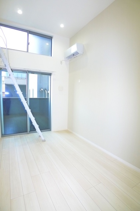 居室 B・FLATS